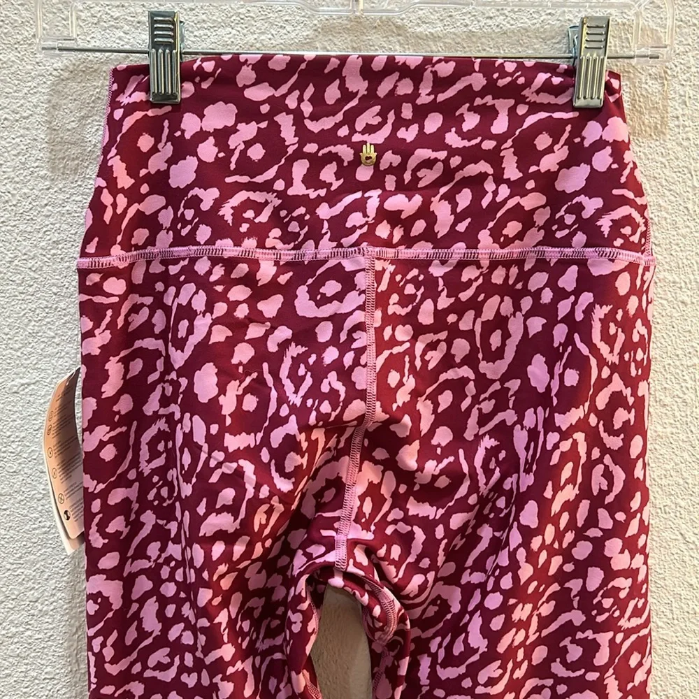 NWT Spiritual Gangster Intent Leggings size medium